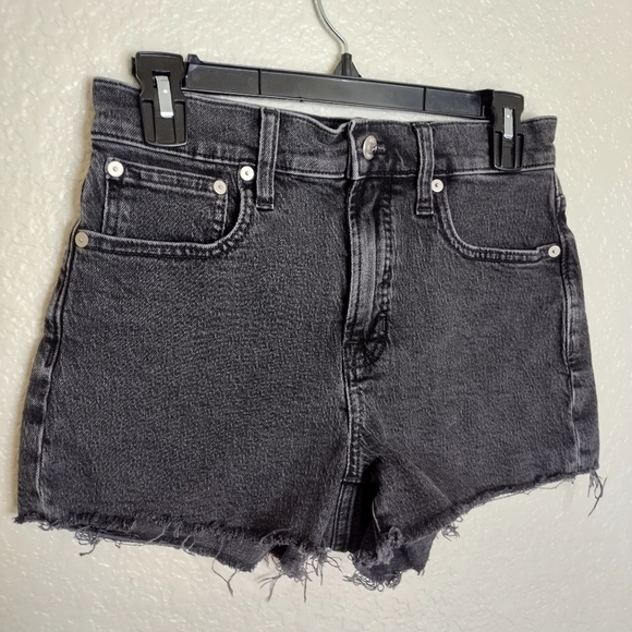 madewell the perfect jean short in faded black sz 26 - Picture 6 of 6